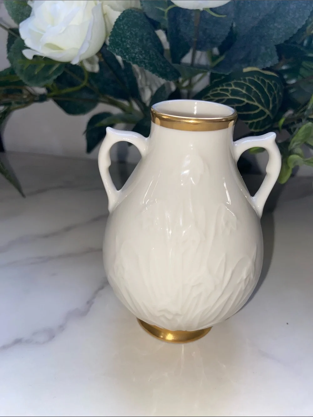 Lenox Ceramic Two-Handled Bud Vase with 24K Gold Trim Small Vase